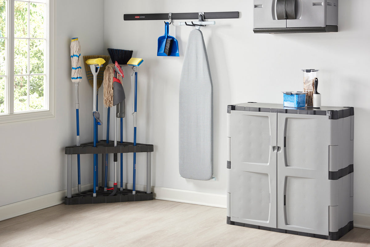 FastTrack® Garage Corner Tool Tower Rack - US 64038
