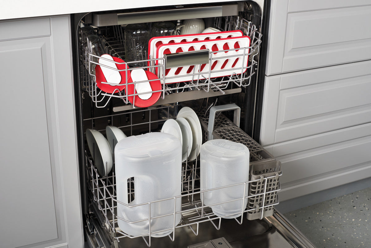 Mixermate™ Leak-Resistant Pitcher - US 05136