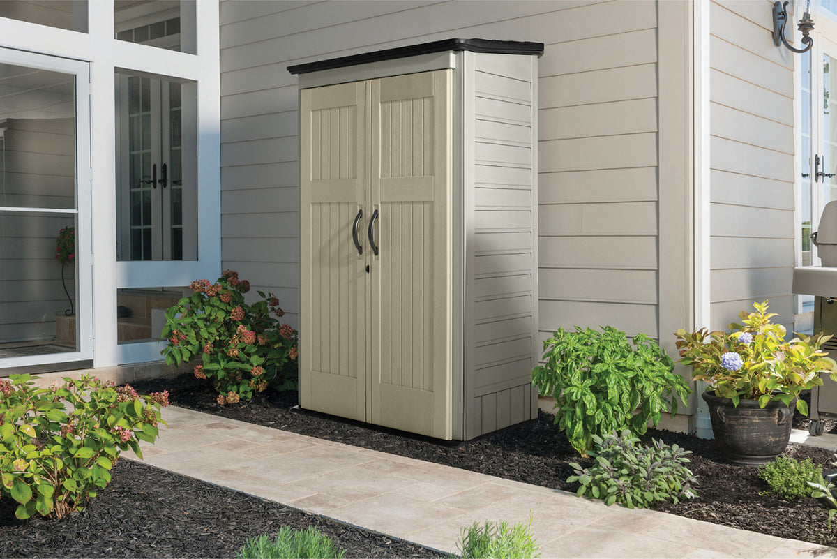 Vertical Storage Shed - US 03975