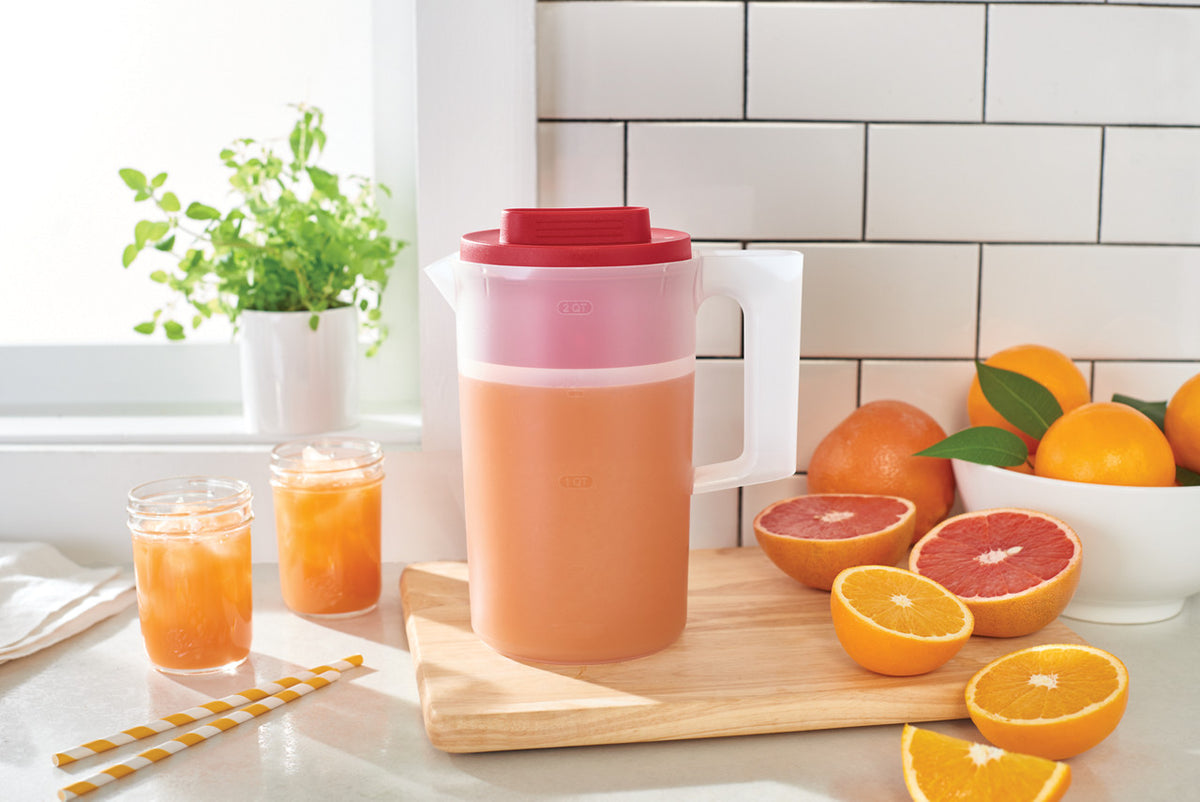 Simply Pour® Pitcher, Plastic Pitcher with Multifunction Lid - US 58411