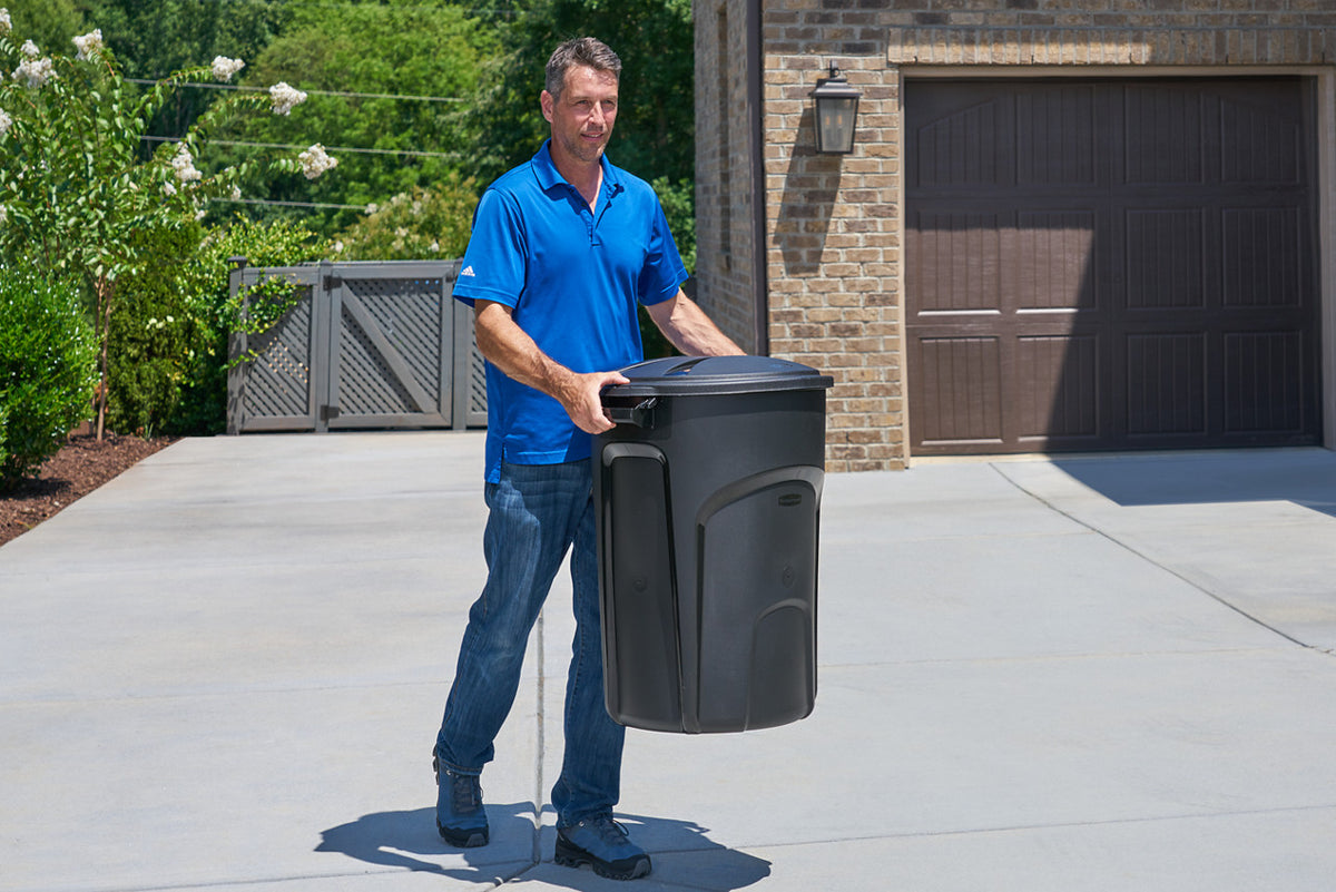Roughneck™ Vented Non-Wheeled Trash Can - US 70999