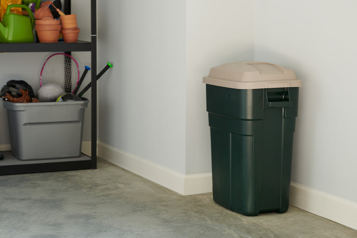 Roughneck™ Non-Wheeled Slim Trash Can - US 42527